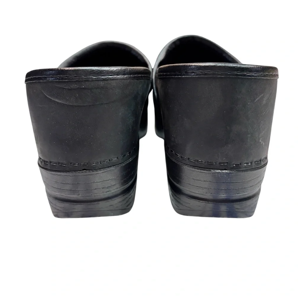 Dansko Women’s Professional Clog Black Leather 39
